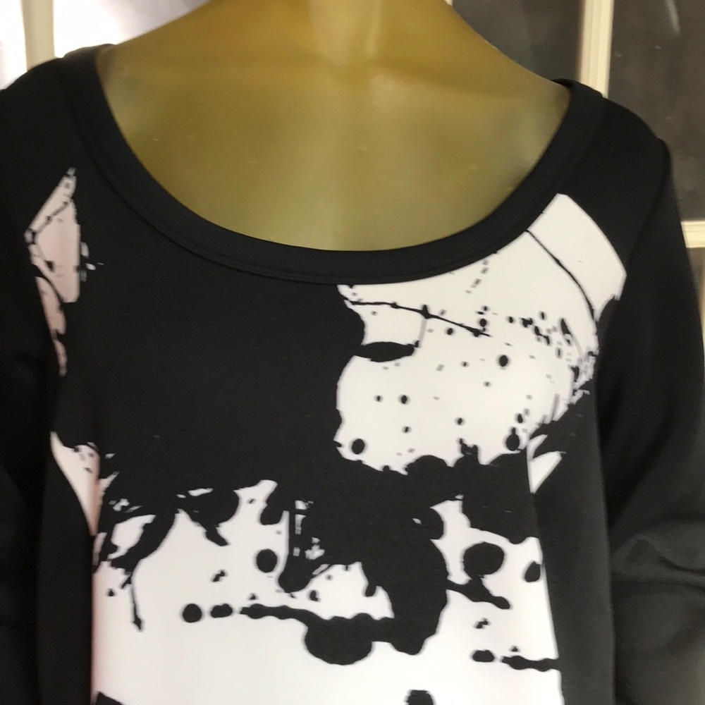Torrid top - Picture 2 of 8